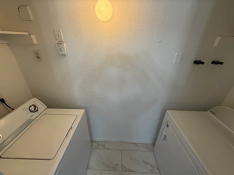 4777 Cedar Springs Rd #4D — Photo 4