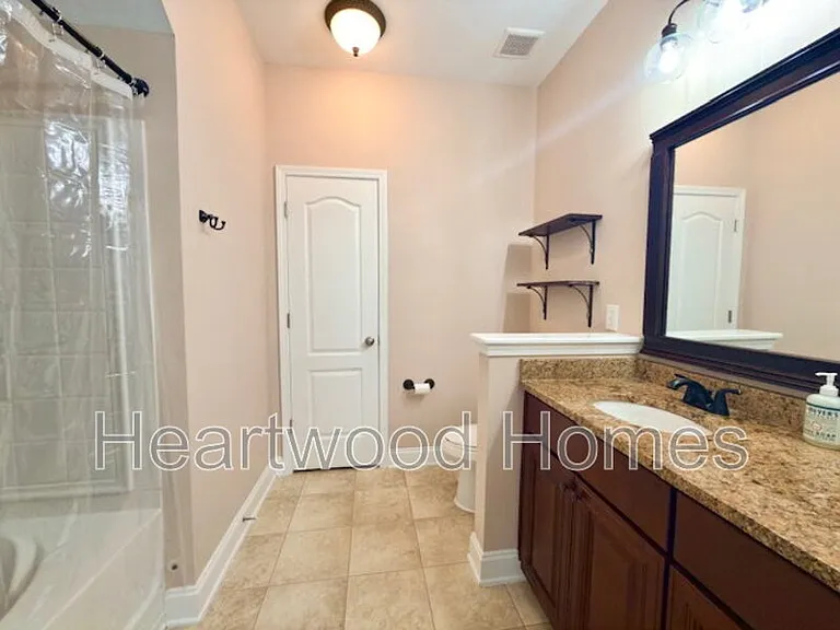 249 Blythe Creek Dr — Photo 10