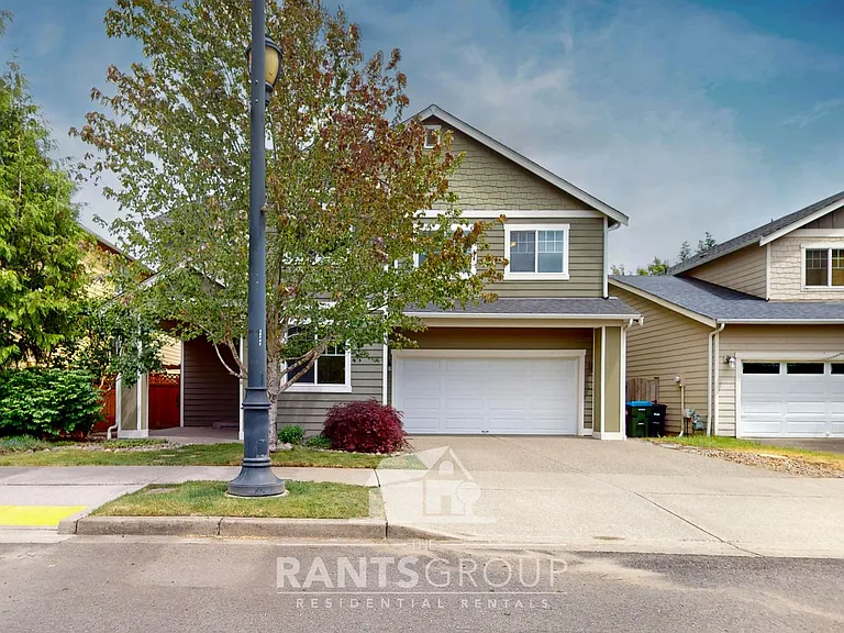 7084 Bailey St SE — Photo 1