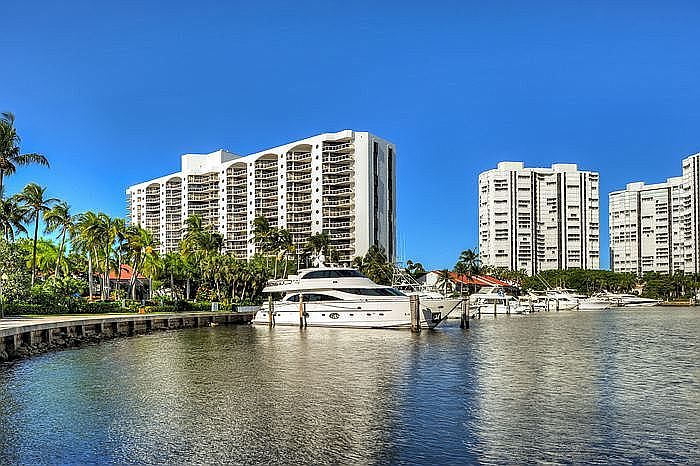 1st image of 3610 Yacht Club Dr APT 816