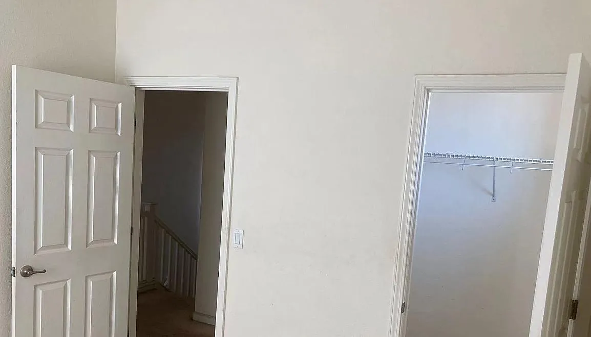 421 Beckman Way photo 1