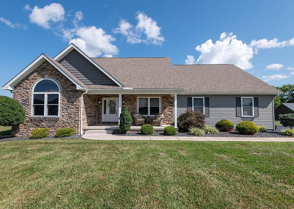 1st image of 366 Clayton Mills Cir