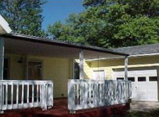 1209 N Crescent Dr, Bloomington, IN 47404