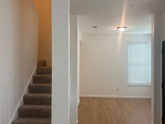 4th image of 2804 Rice Dr