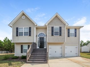 104 Rockefeller Ln, Dallas, GA 30157