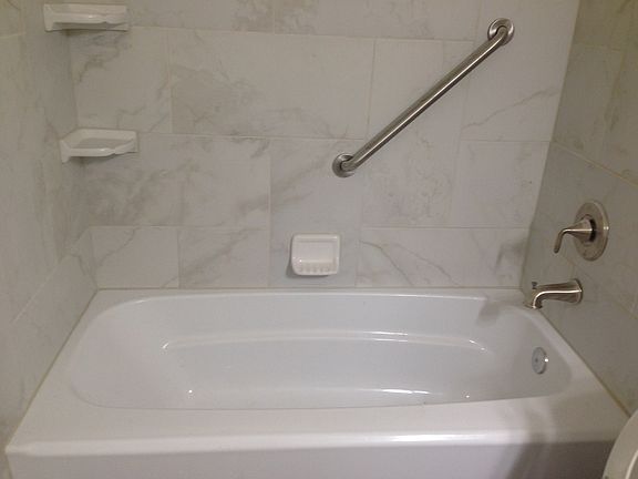 Mater Bath: Extra large tub