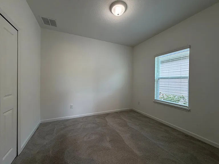 2993 Crossfield Dr — Photo 18