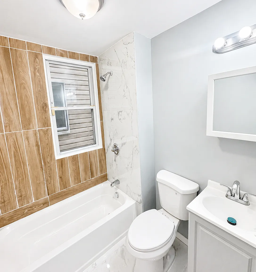 3 bed, 1100 sqft, $2,145 — Photo 3