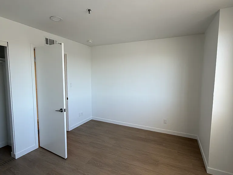 121 Olive St #12 — Photo 8