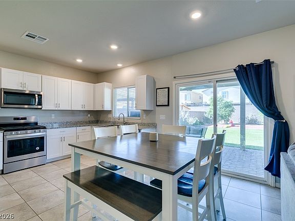 4th image of 7239 Glimmer Point St