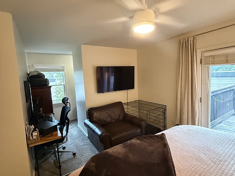 940 Gale Ln #129 — Photo 14