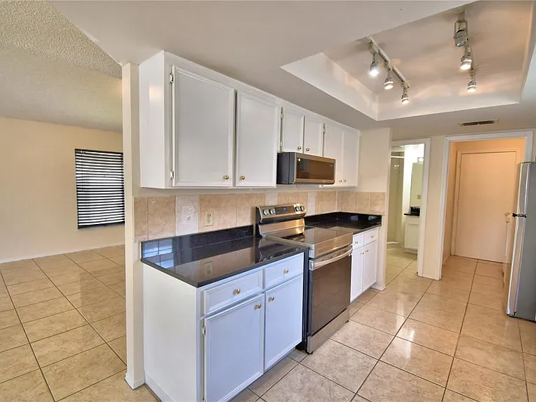 11701 Minto Ct — Photo 13