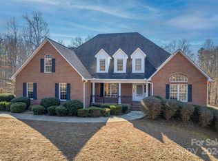 2521 Hudlow Rd, Forest City, NC 28043