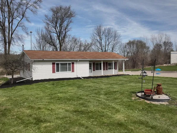 9491 Vienna Rd, Otisville, MI 48463