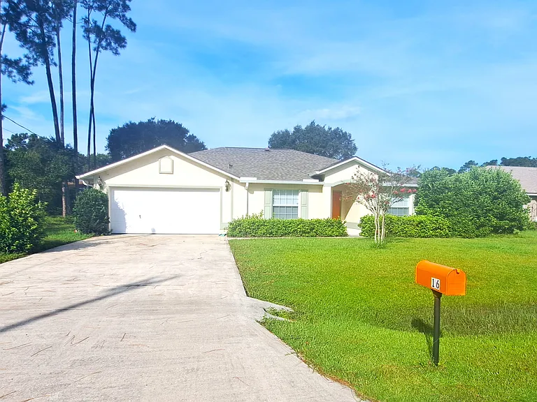16 Lloshire Path — Photo 3