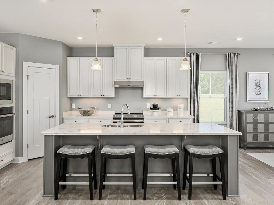 1st image of 1023 Thinleaf Ave