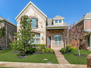 9042 Dillon Trl, Irving, TX 75063