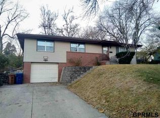 1508 Freeman Dr, Bellevue, NE 68005