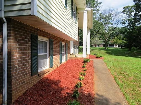 5th image of 198 Dalewood Dr