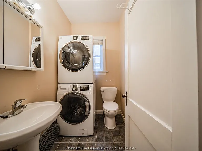 26 Kendall St — Photo 24