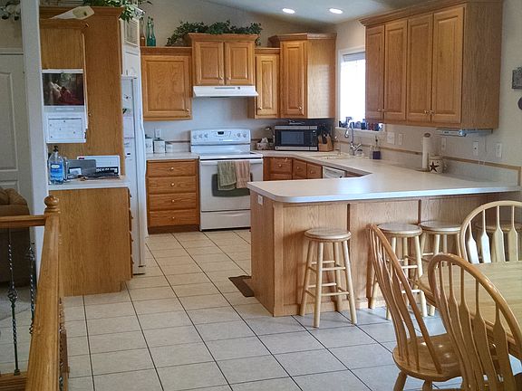 dinning room and kitchen