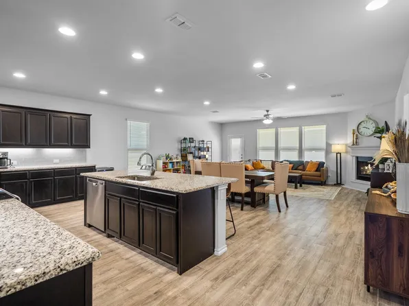 9024 Fair Oaks Dr, Providence Village, TX 76227