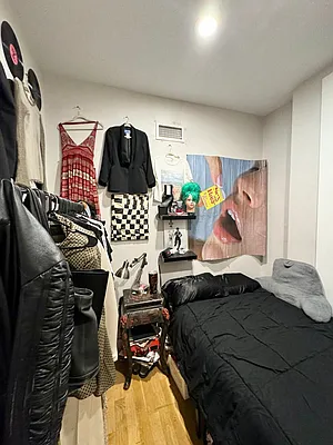 Rented by Pear NYC LLC | media 21