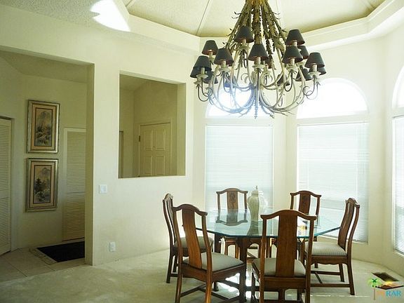 Stunning Chandelier in DR