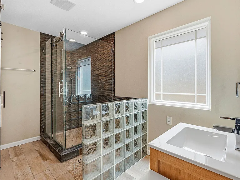 1109 Traci Michelle Dr — Photo 10