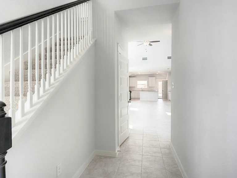 21251 Shore Bluff Dr — Photo 4