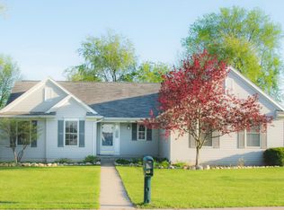 11275 Moorfield Dr, Freeland, MI 48623