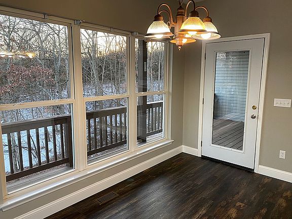 Breakfast Room to Deck