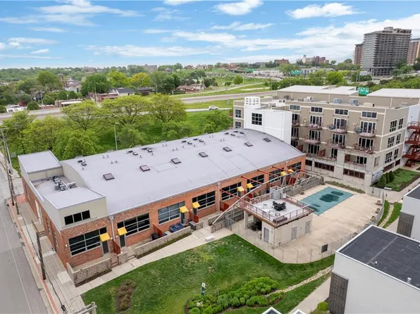 522 Locust Ln Unit 110, Kansas City, MO 64106