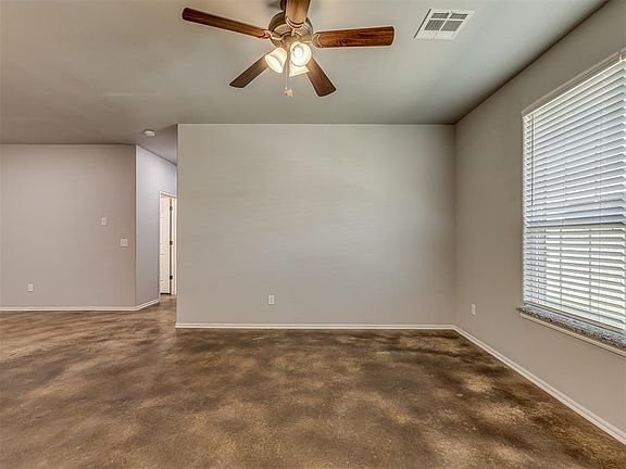 4th image of 1909 Investors Ave