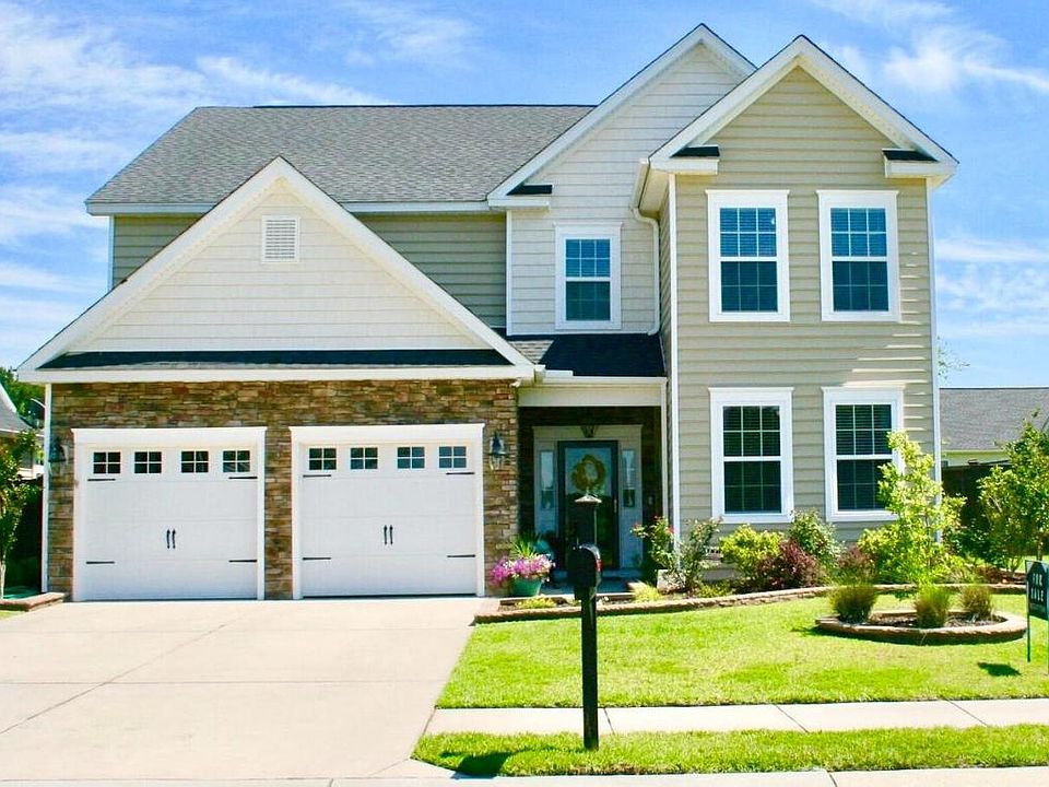 2nd image of 207 Berwick Dr