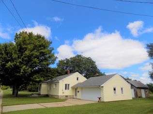 2209 Filer City Rd, Manistee, MI 49660