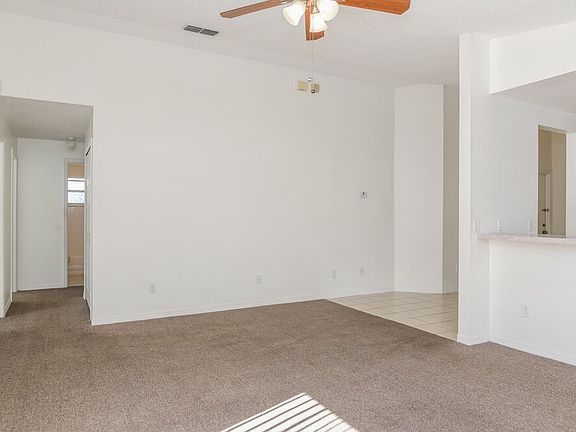 3rd image of 1550 Oak Hill Trl