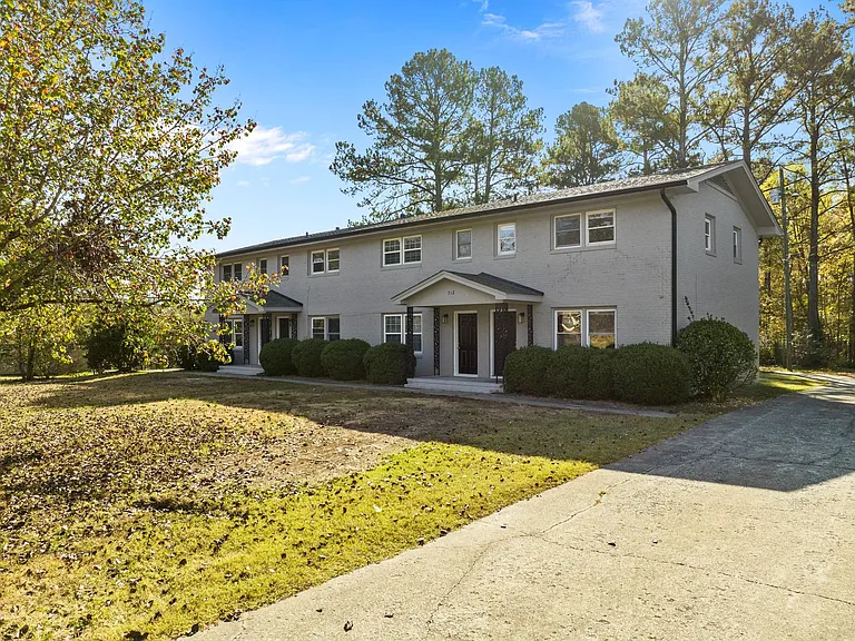 308 & 312 Dacian Rd — Photo 2