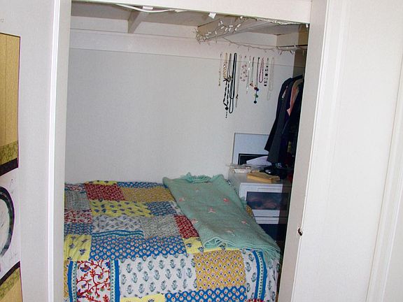 4th image of 395 31st Ave