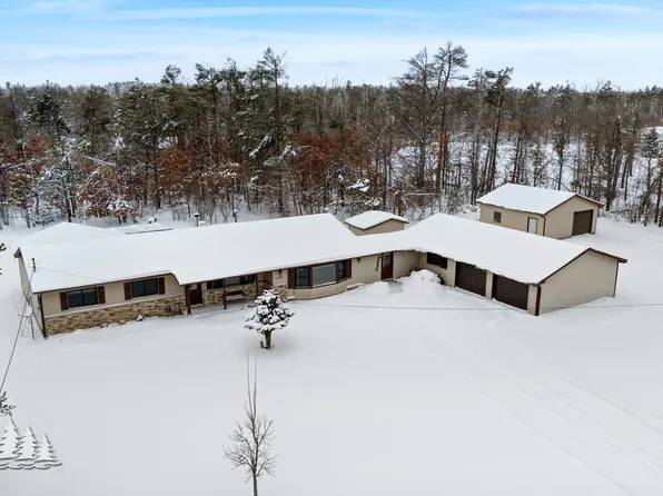 5399 Pinecrest Dr, Lewiston, MI 49756