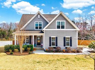 1908 Abniki Dr, Fuquay Varina, NC 27526