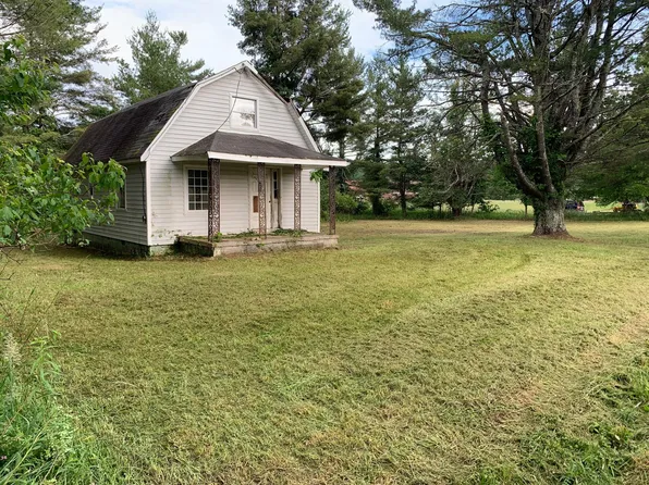 10000 Tinsley Ln, Bent Mountain, VA 24059