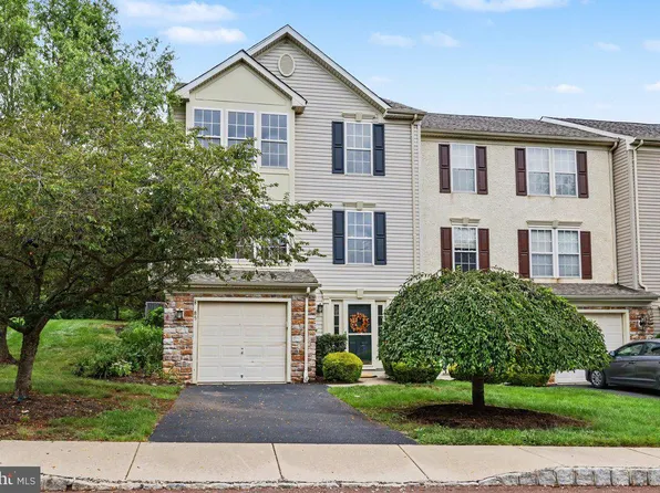 85 Brookview Ln, Pottstown, PA 19464