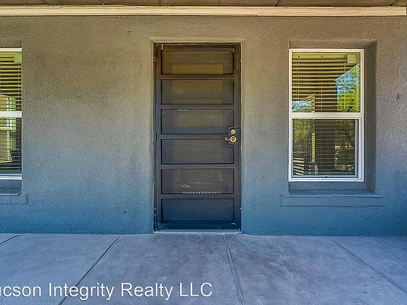 3rd image of 835 E 8th St #8543889