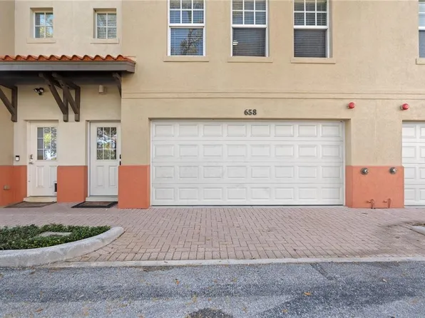 658 Siren Wind Ln, Clearwater, FL 33756