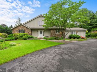 7 Briars Ln, Wilmington, DE 19807