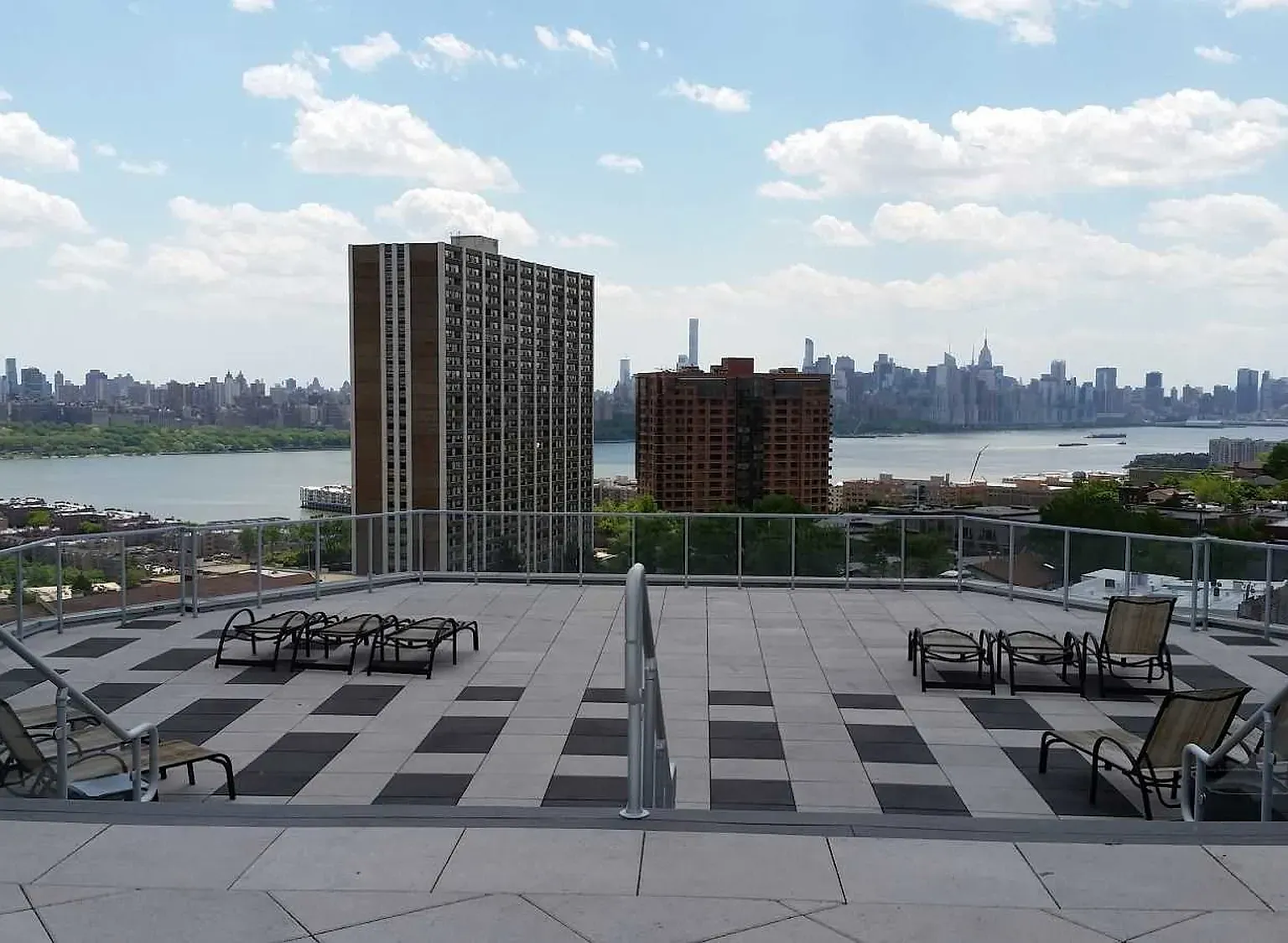 Cliffside Views — Photo 2