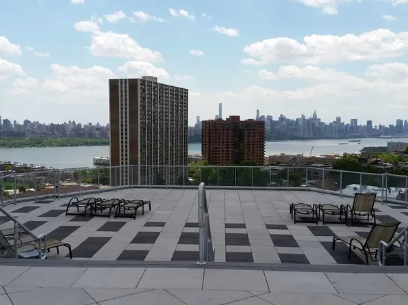 305 Palisade Avenue image 19 of 19