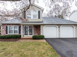 634 Dixon Ct, Gurnee, IL 60031