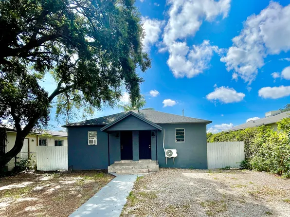 784 NW 100th St #C, Miami, FL 33150